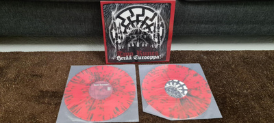 Two Tunes Herää Eurooppa! 2LP Red black splatter vinyls