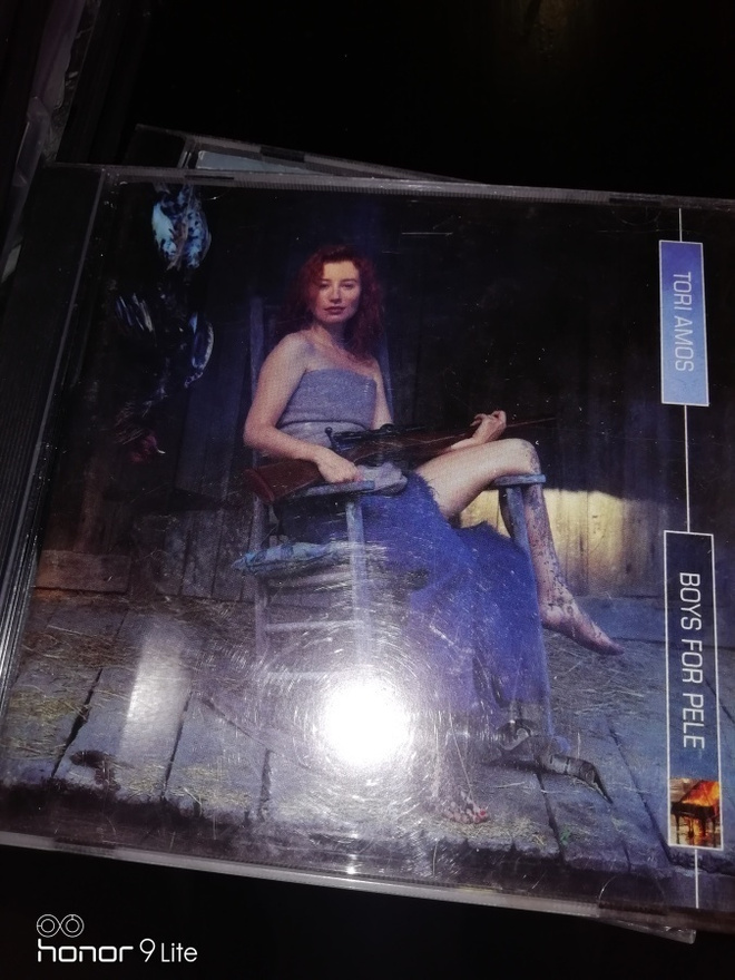 Tori Amos Boys for pele