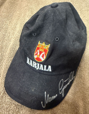 MARCUS GRÖNHOLM KARJALA LIPPIS NIMIKIRJOITUKSELLA 2000/2002