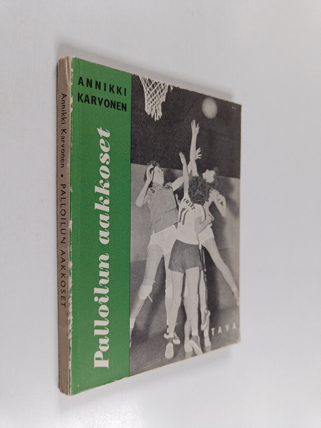 Annikki Karvonen : Palloilun aakkoset