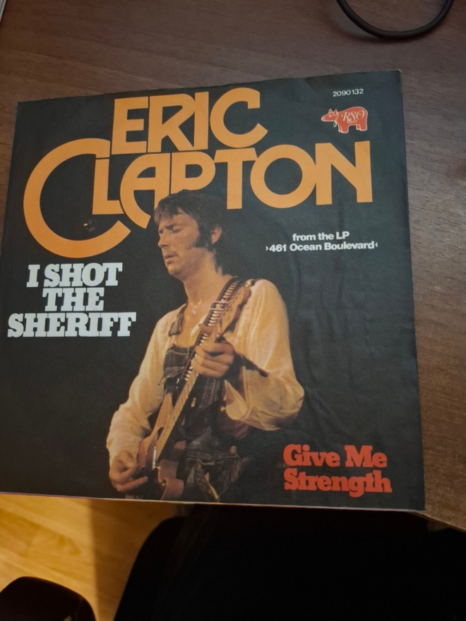 7`Eric Clapton - I Shot The Sheriff / Give Me Strength