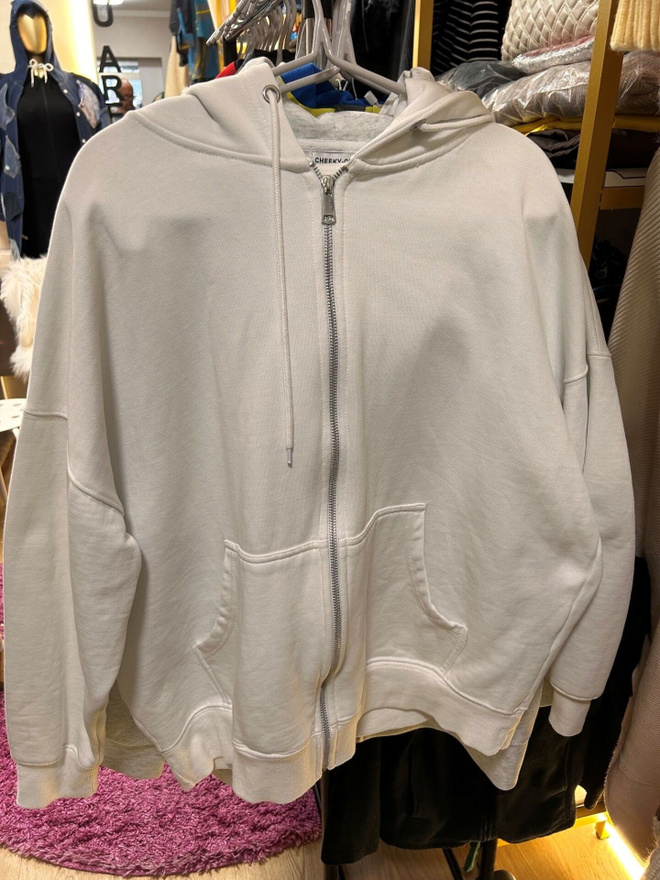 SINSAYN VALKOINEN HUPPARI UNISEX KOKO L *UUDENVEROINEN*