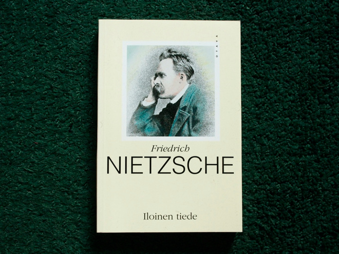 Friedrich Nietzsche - Iloinen tiede
