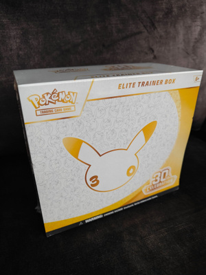 Pokémon TCG: 30th Celebration Elite Trainer Box – Avaamaton