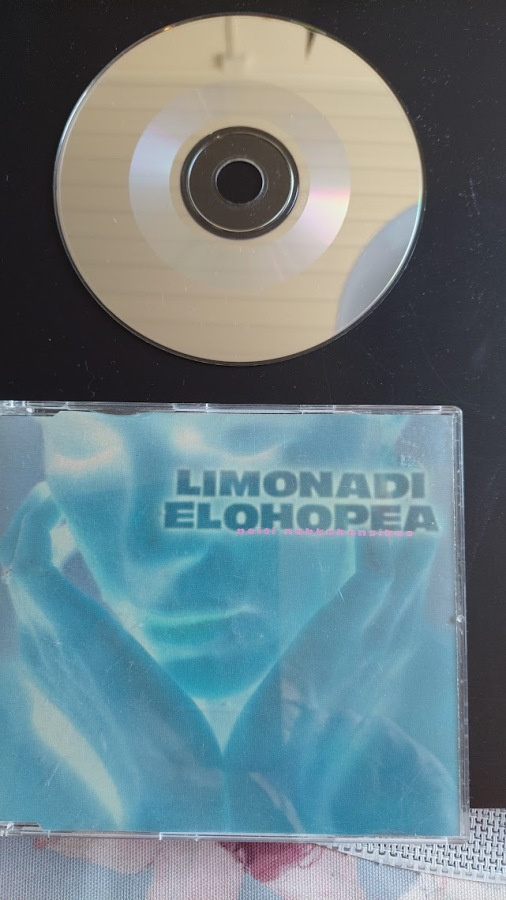 CDS Limonadi Elohopea: Neiti nahkahansikas