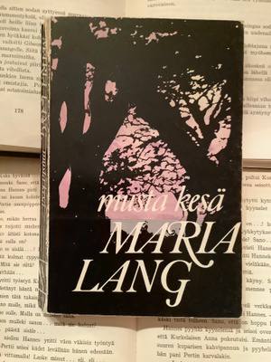 Maria Lang - Musta kesä (nid.)