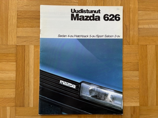 Esite Mazda 626 GC vuodelta 1985 / 1986