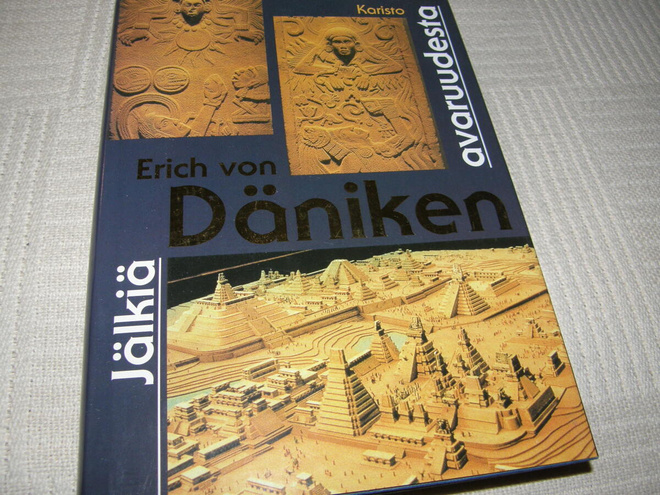 Erich von Däniken Jälkiä avaruudesta  -sid