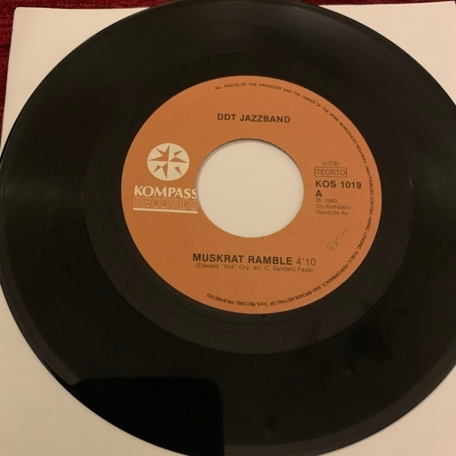 DDT JAZZBAND: Muskrat Ramble * Eh-la-bas a la