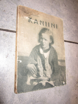 Martti Mustonen : Kaniini