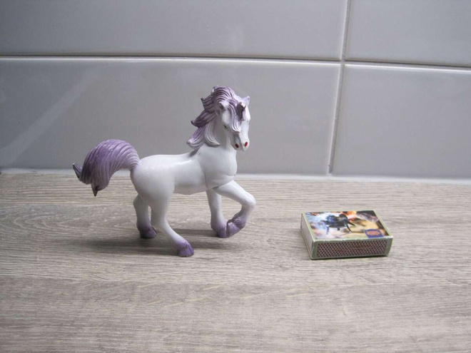 ELÄINFIGUURI HEVONEN, MADE in CHINA