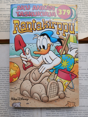 Aku Ankan taskukirja 379: Rantakirppu