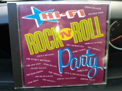 CD : HI-FI ROCK'N'ROLL PARTY ( SIS POSTIKULU)