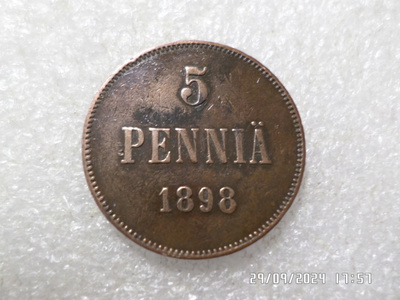 5  penniä  1898 kulkematon  hieman patinoitunut, kl 8