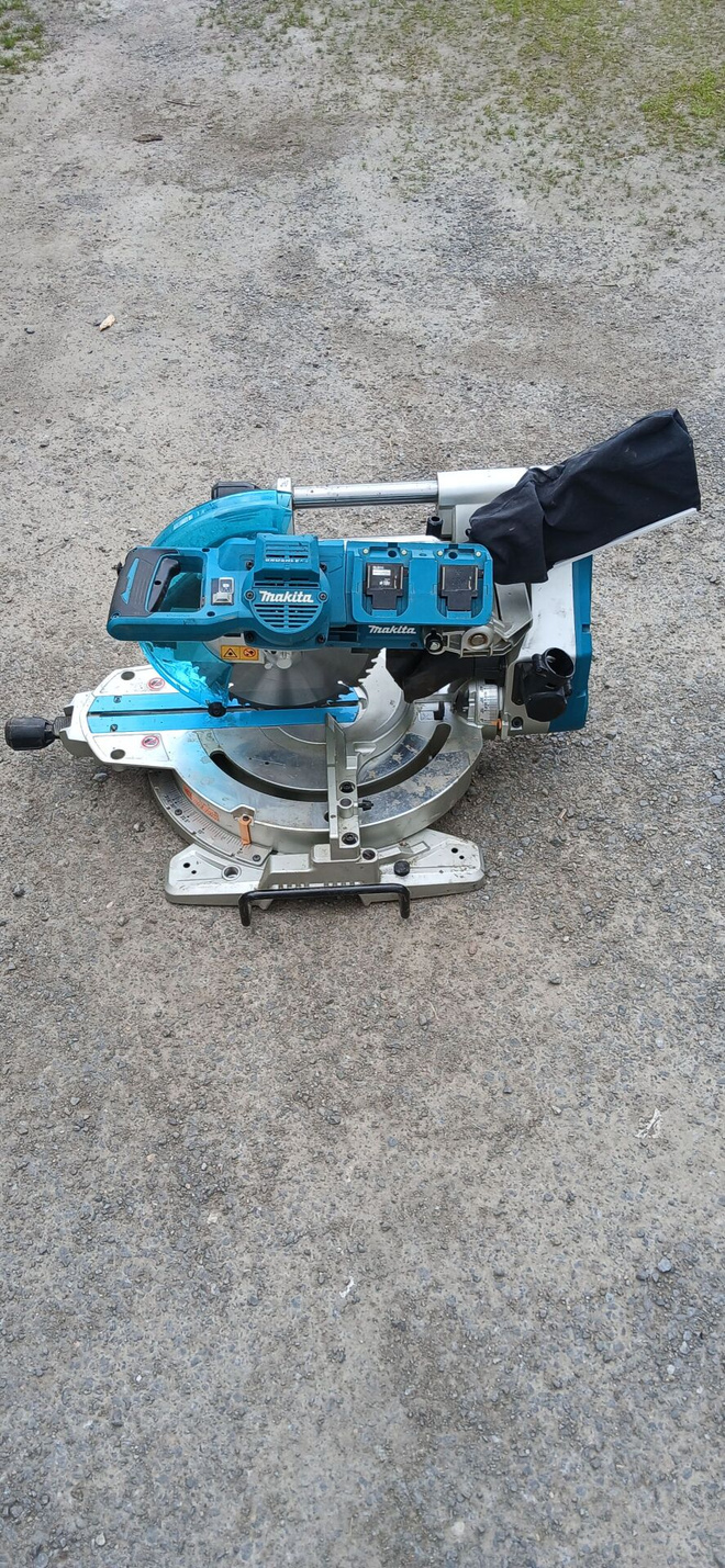 Makita katkaisu-ja jiirisaha LXT DLS111ZU