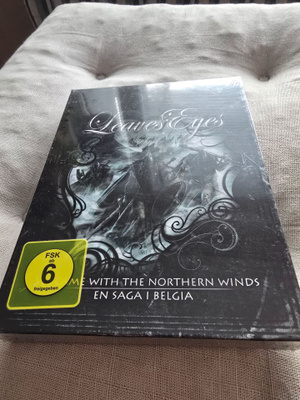 Leaves' Eyes – We Came With the Northern Winds / En Saga i B