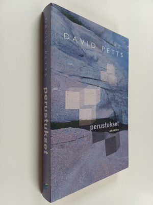 David Petts : Perustukset