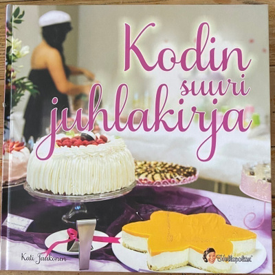 KODIN SUURI JUHLAKIRJA, Kati Jaakonen, Hellapoliisi