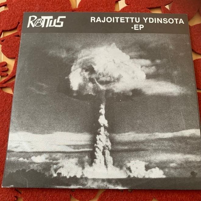 RATTUS: Rajoitettu ydinsota- EP * USA 2012