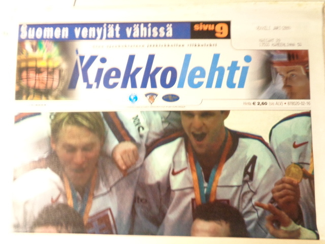 Kiekkolehti Nro 16/2002 (12.12)