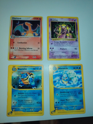 Pokemon kortit