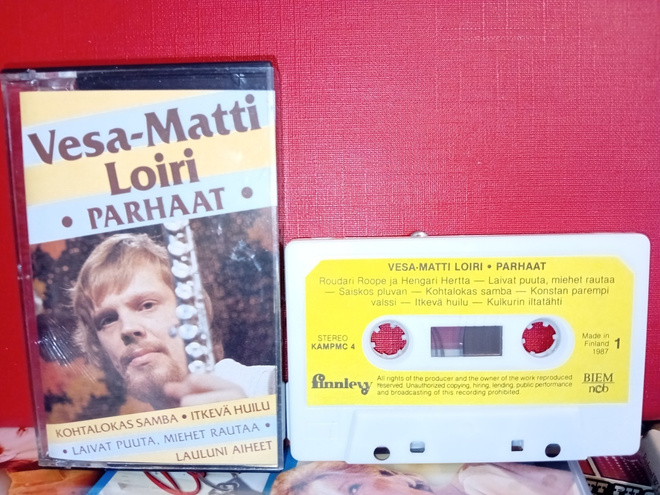 C-kasetti Vesa-Matti Loiri : Parhaat ( SIS POSTIKULU  )