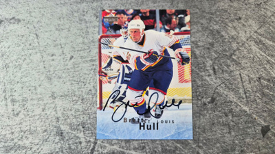 Brett Hull 1995-96 Be a Player Auto