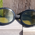 Vanhat moottoripyöräilijän lasit alumiinirasiassa. - pikkukuva 2
