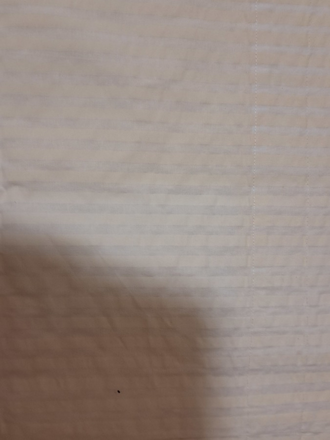 Valkoinen luonnonvaalea pystyraita verhokappa 430x53cm