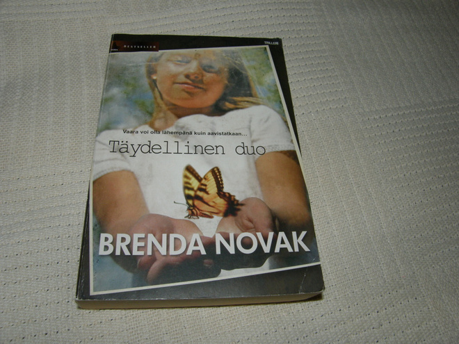 Brenda Novak Täydellinen duo  -nid