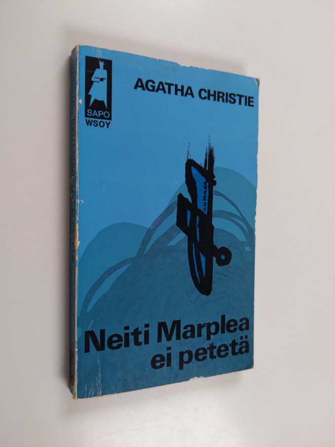 Agatha Christie : Neiti Marplea ei petetä