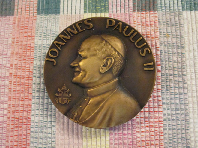 Joannes Paulus II 1989 mitali / Annie Sundin.