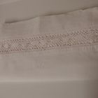 Wanha valkoinen pitsilakana, monogrammi - pikkukuva 1