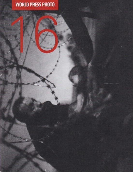 Kari Lundelin (toim.): World Press Photo 16