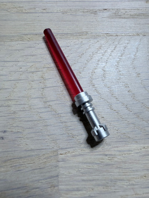 LEGO Star Wars Valomiekka hopea/punainen