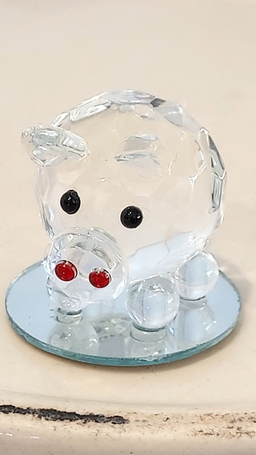 SULOINEN KRISTALLIPORSAS MINIATYYRI
