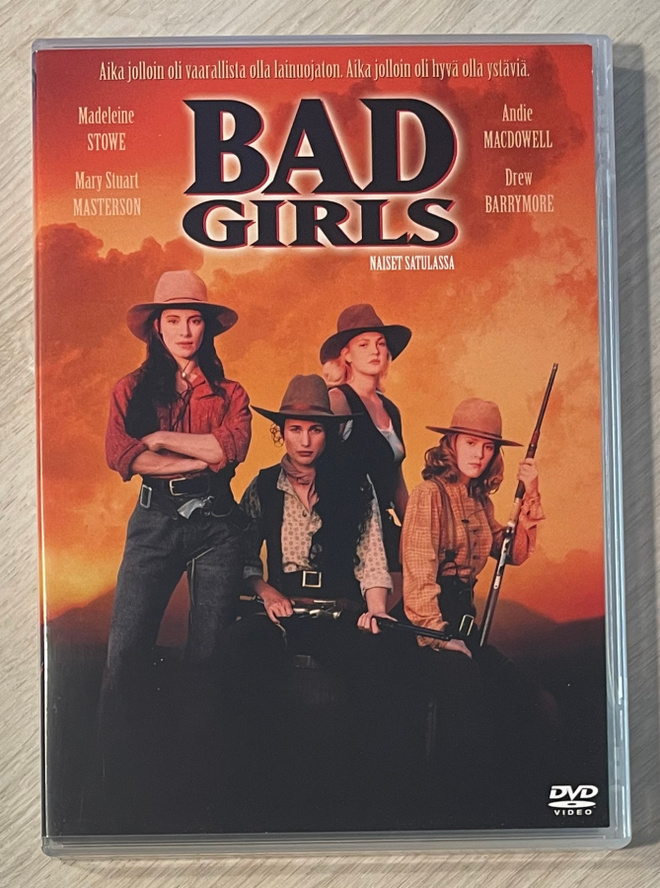 BAD GIRLS (1994) Madeleine Stowe, Drew Barrymore
