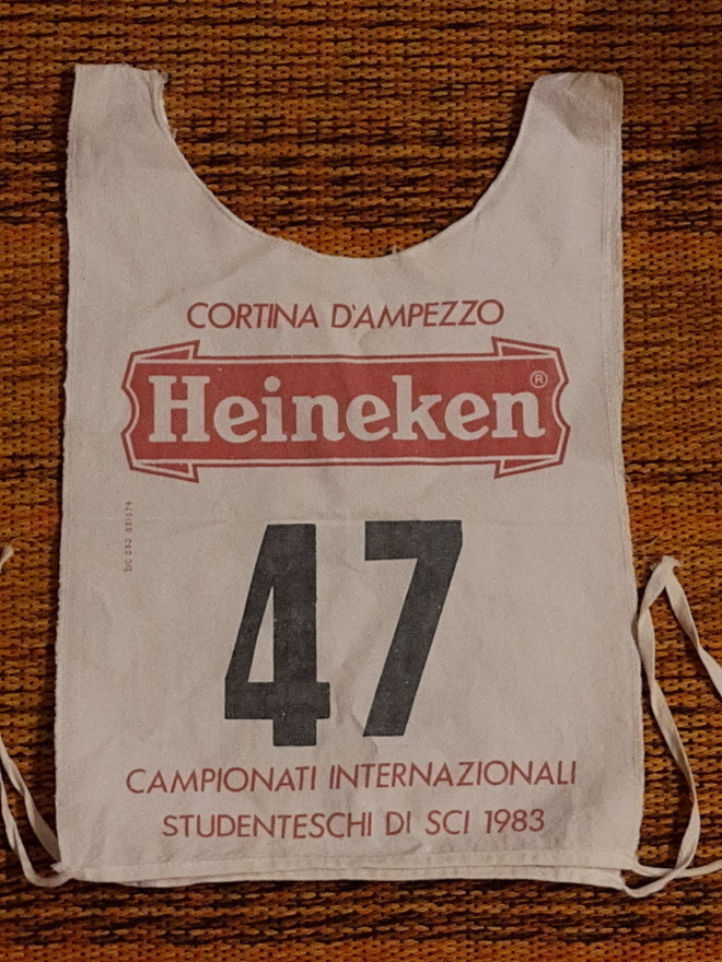 Pujottelu KILPAILUNUMERO v.1983 Cortina D'ampezzo