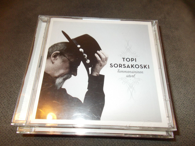 CD + DVD TOPI SORSAKOSKI ** TUMMANSININEN SÄVEL **