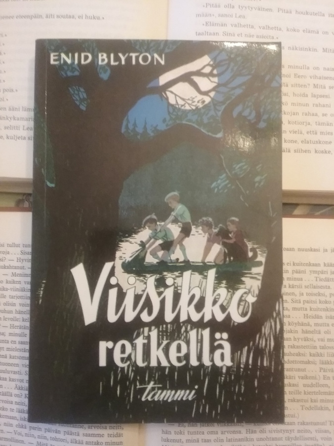 Enid Blyton -  Viisikko retkellä (nid.)