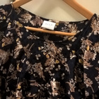 Mustapohjainen Kukka -kuosillinen Mekko - koko L - pikkukuva 2