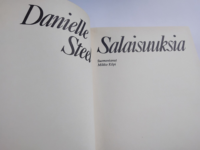 Salaisuuksia - Danielle Steel 1.p (sid.)
