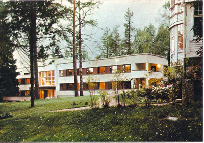 KAUNIAINEN: Suomen Raamattuopisto, oppilasasuntola. Ei kulk.