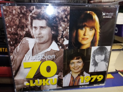 3CD MUISTOJEN 70-LUKU 1979 ( SIS POSTIKULU)