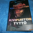 NILLA KJELLSDOTTER - KIVIPUISTON TYTTÖ - pikkukuva 1