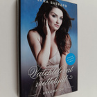 Sara Shepard : Uskomaton - pikkukuva 1