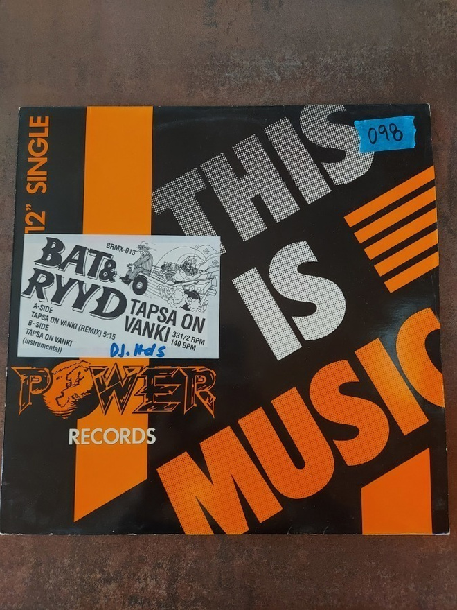 Bat & Ryyd - Tapsa On Vanki