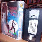 VHS James Bond 007 Vaaran vyöhykkeellä ( SIS POSTIKULU ) - pikkukuva 2