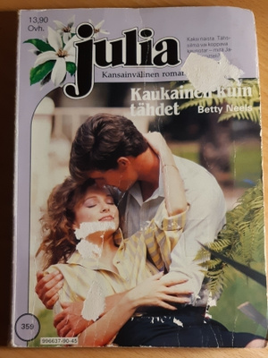 Julia / Betty Neels - Kaukainen kuin tähdet