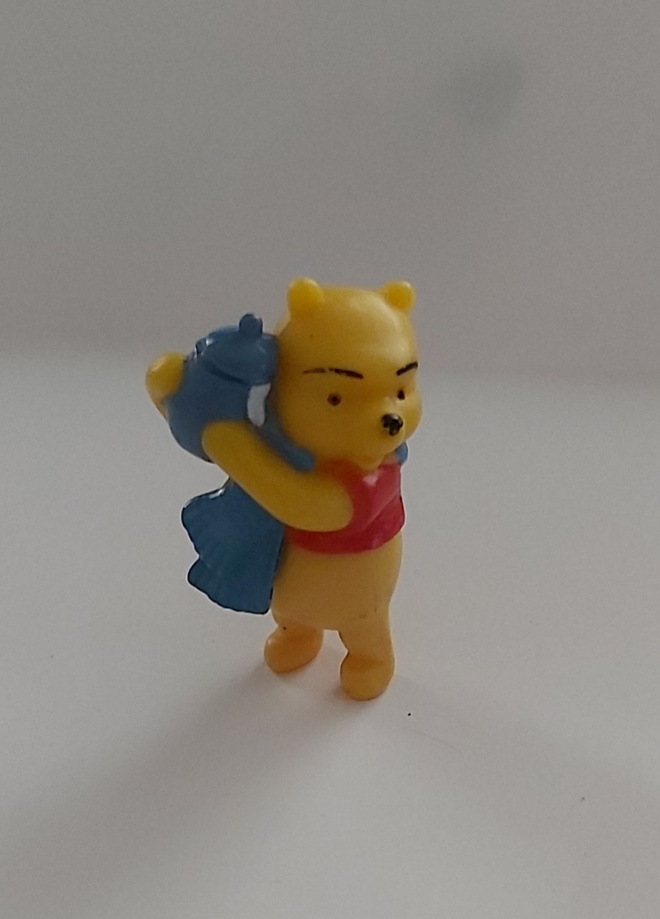 DISNEY-NALLE PUH-FIGUURI, koko n. 4 cm